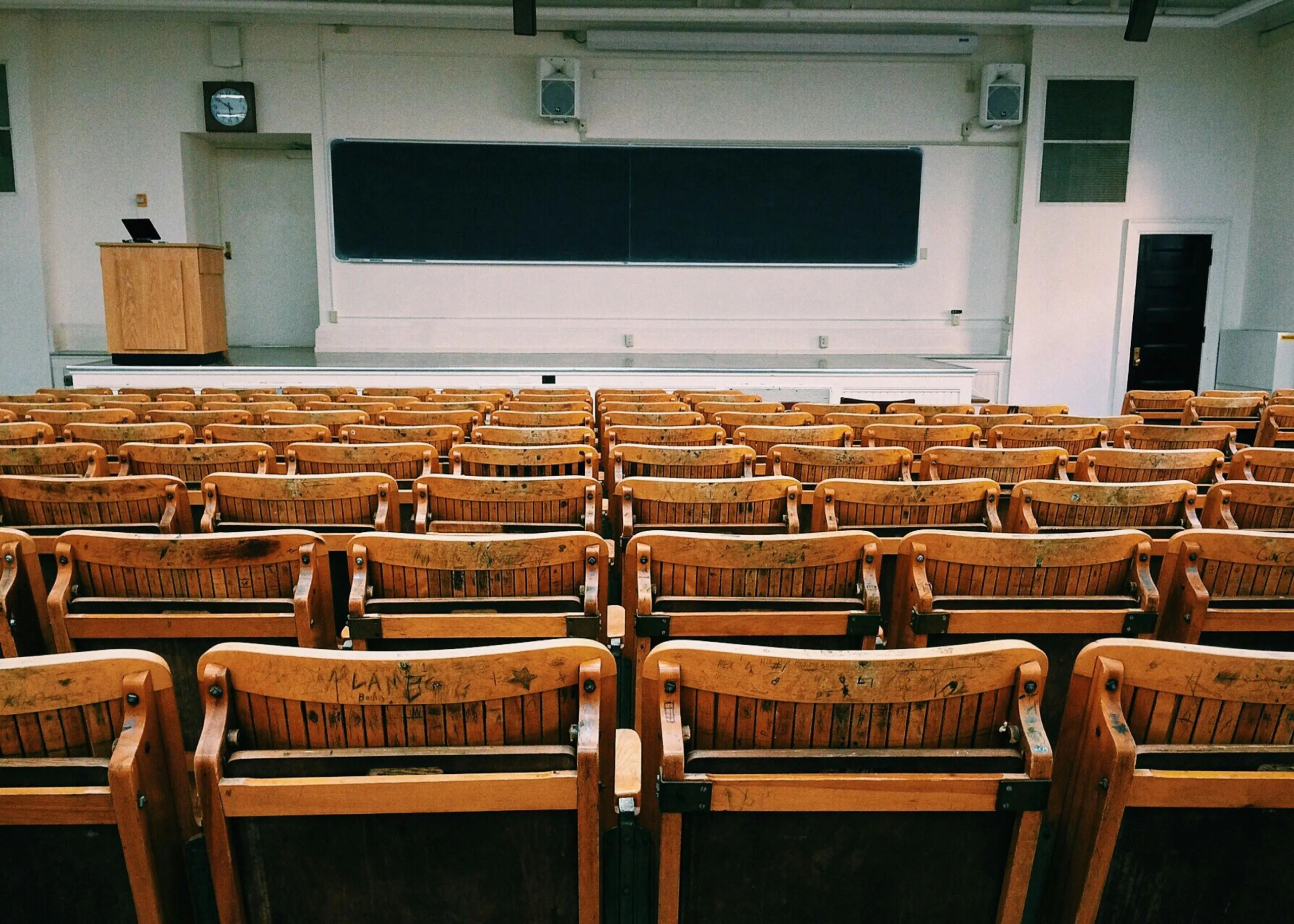 Financial aid for students in need - ŠKIS